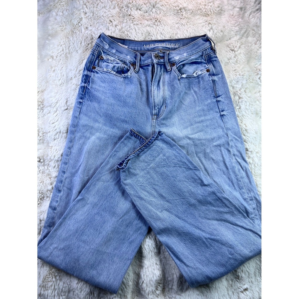 American Eagle High Waisted Straight Leg Jeans Light Blue Size 4 Regular A31